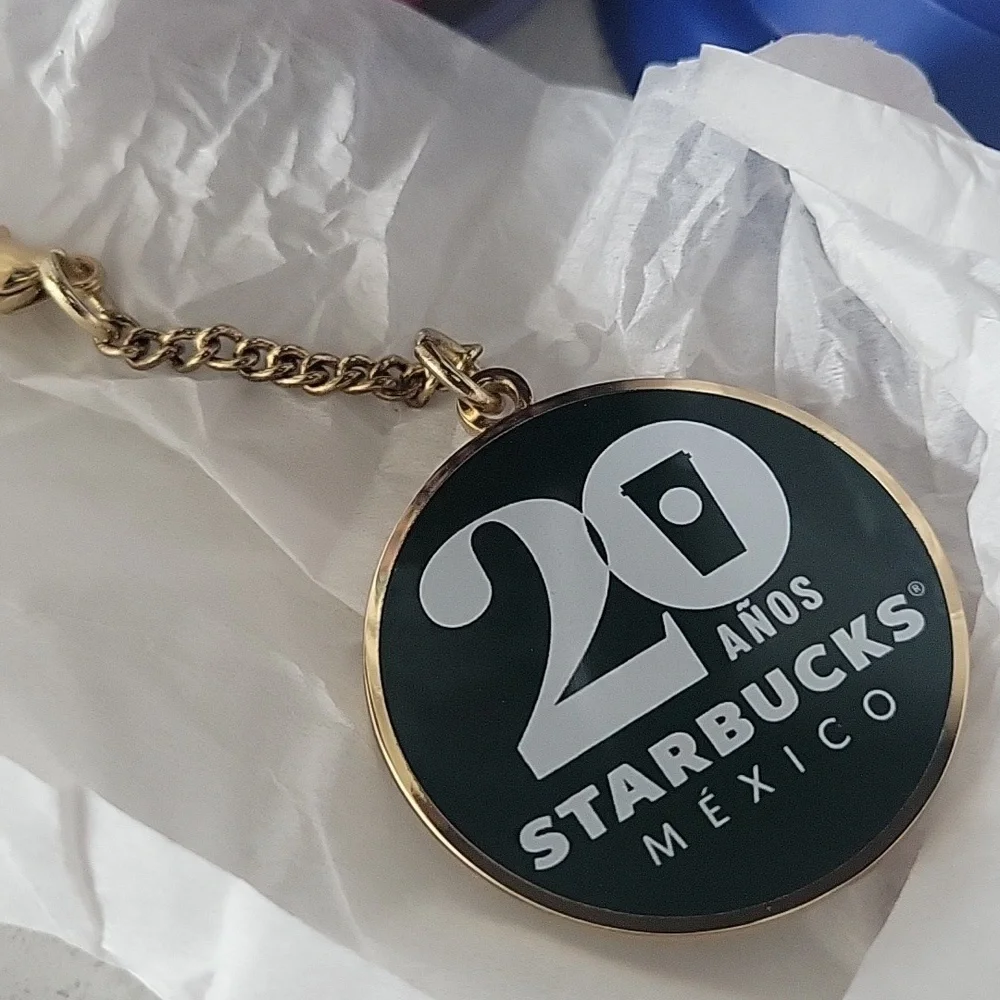 Starbucks 2022 Elma Mexico 20th Anniversary Acrylic Travel Cup w/keychain